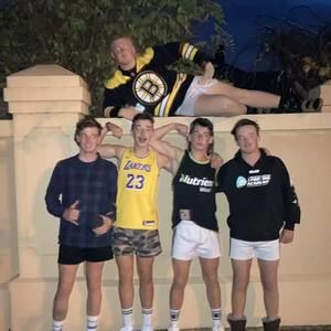 Meet your Posher, Mitchell